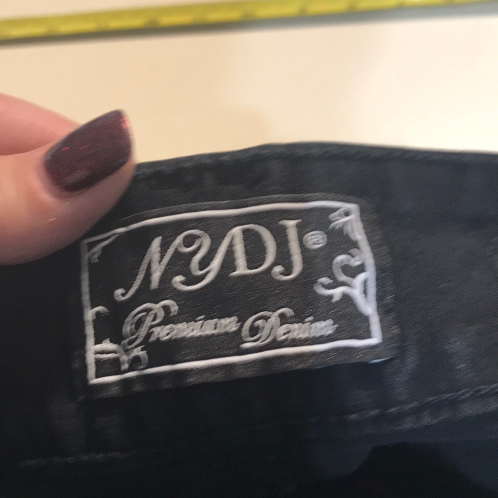 NYDJ very black 14P  crop jeans